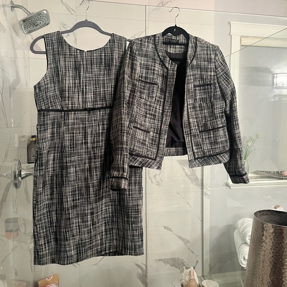 Tessuti two-piece business suit, dress and jacket matching size 10 - Picture 13 of 15